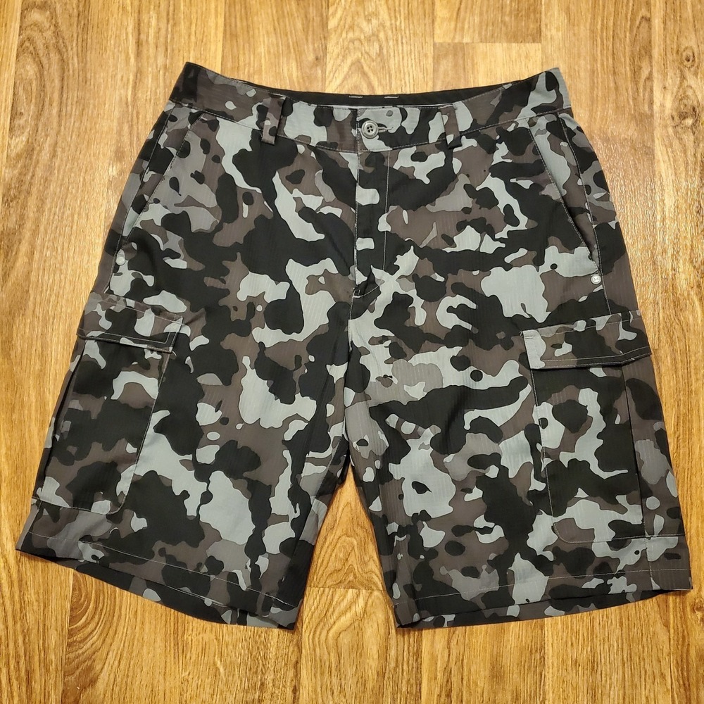 Under Armour Golf Shorts Men 32 Grey Black Camouflage Style‎ Ripstop
